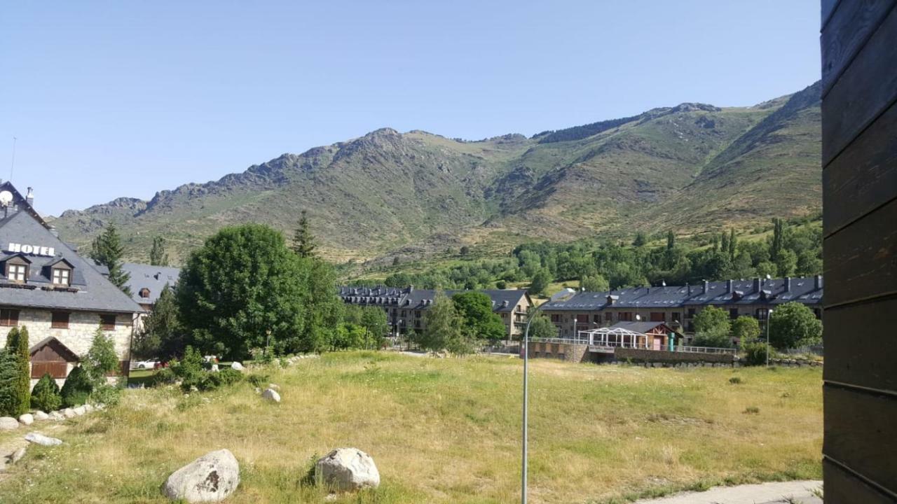 Apartamento L Auet Pla de l'Ermita Exterior photo